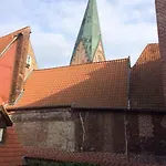 Stadtnest - Charmante Altstadtwohnung Am Sande Daire